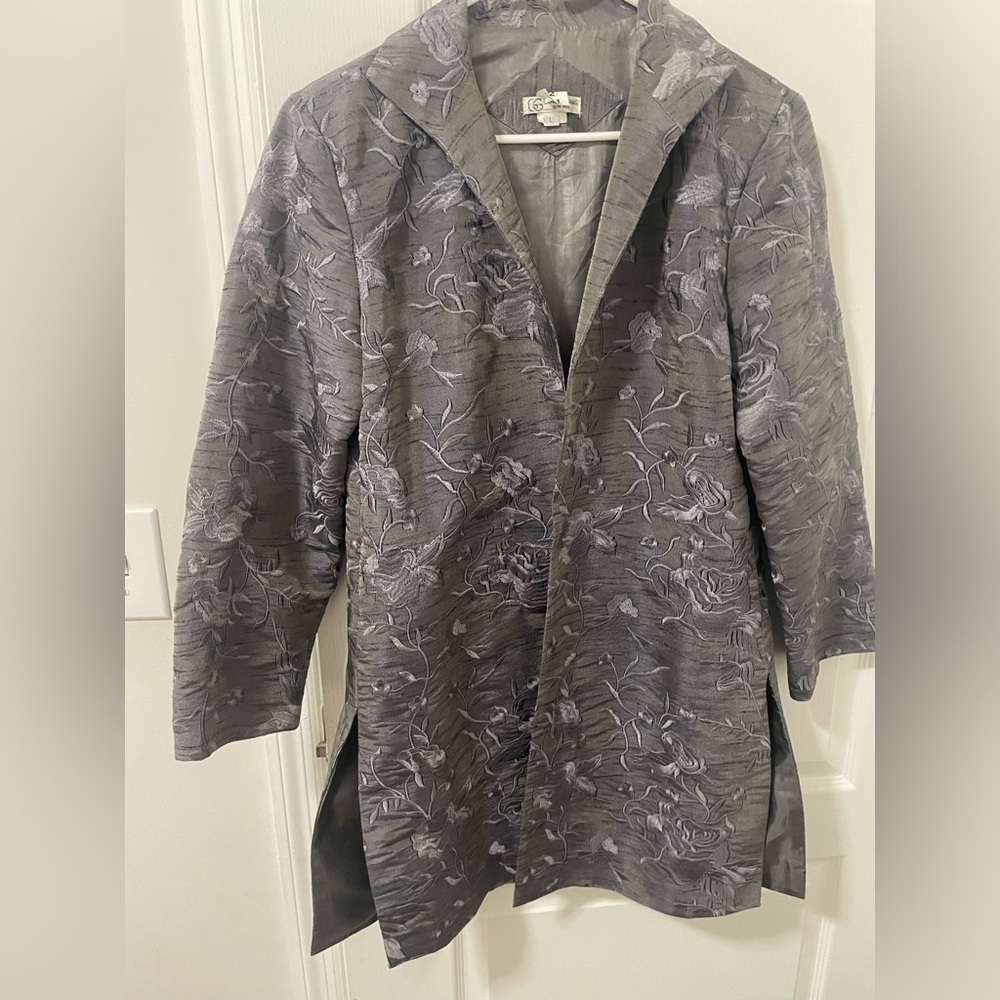 Vintage Grace Chuans New York Designer Elegant Gray Silk Coat Large